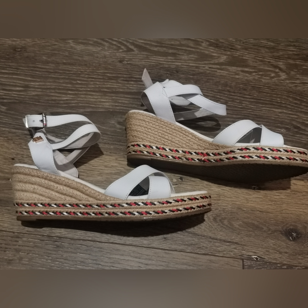 Tommy Hilfiger Elena White Wedge Eapadrille Sandals Size 8.5
